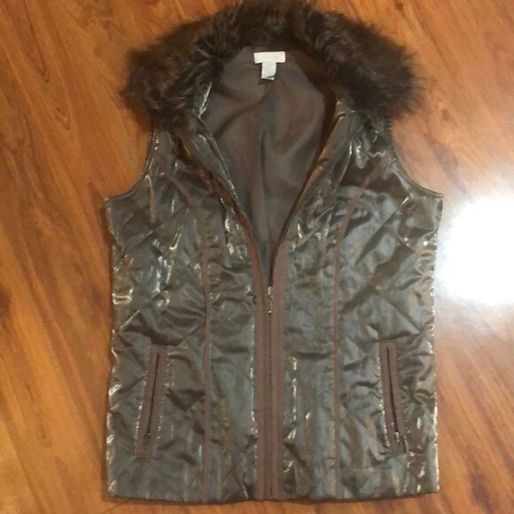 Chico’s fur collar Quilted vest. Bronze. 0 Chicos - Picture 1 of 6